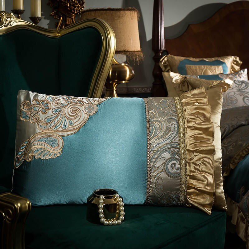 Luxury Chic Jacquard Bedding Set