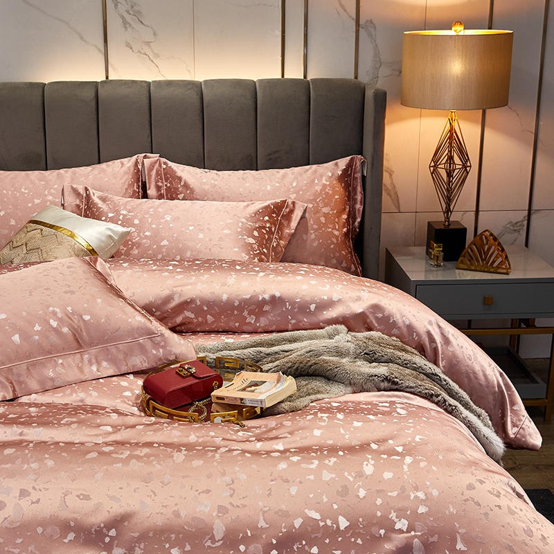Luxury Jacquard Bedding Set