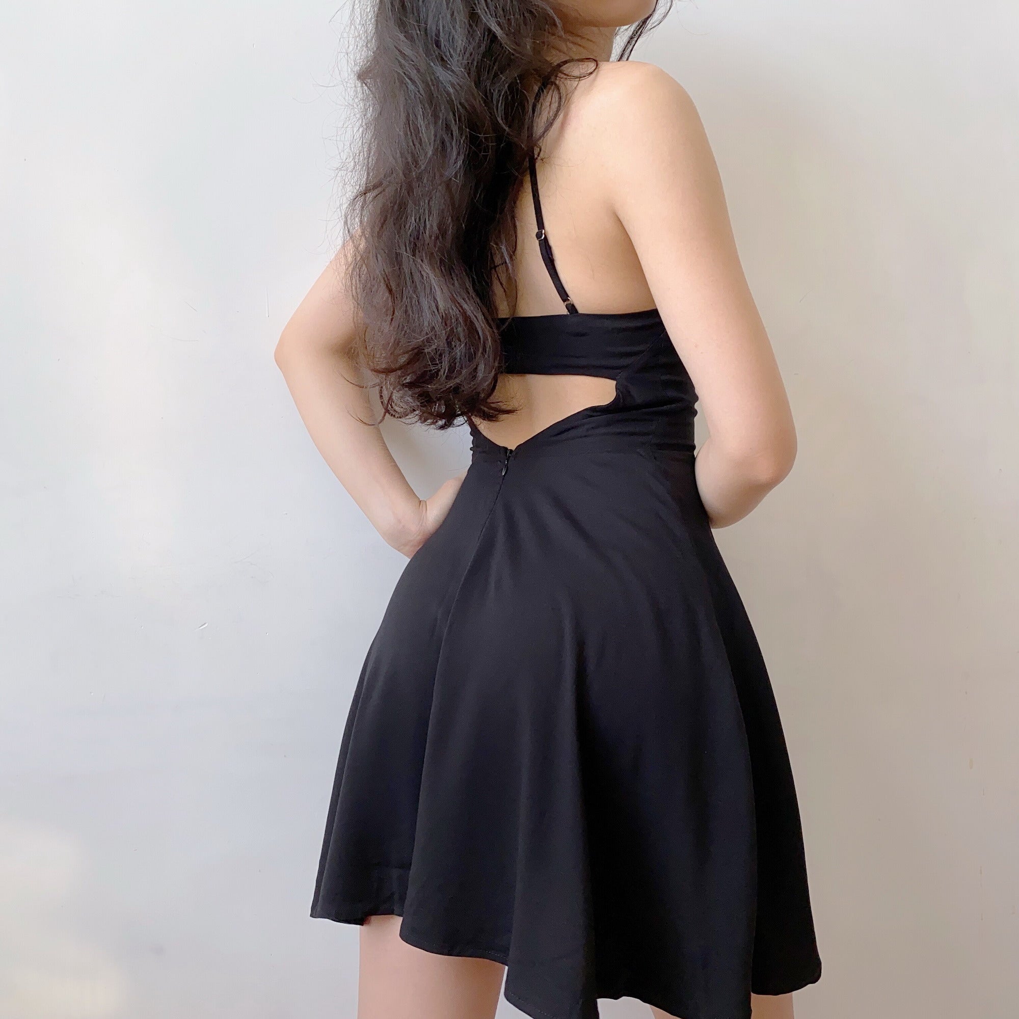 Ifomat Winnifred Backless Halter Dress