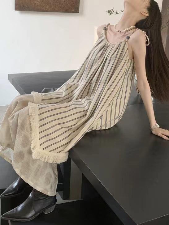 2024 New Fashion Elegant French Retro Striped Splicing Irregular Sling Dress