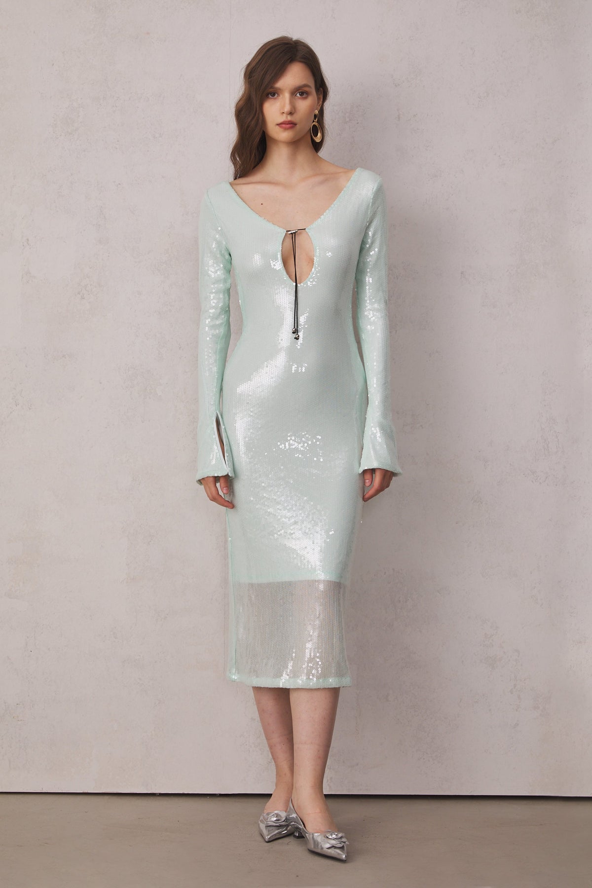 Aoibhe Long Sleeve Sequin Backless Midi Dress In Teal