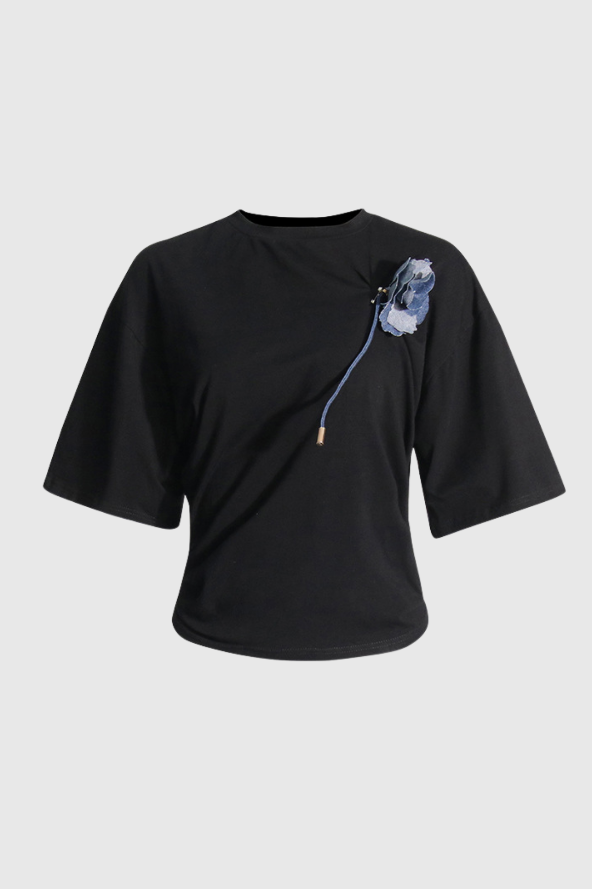 Emmalyn Ruched Flower T Shirt In Black