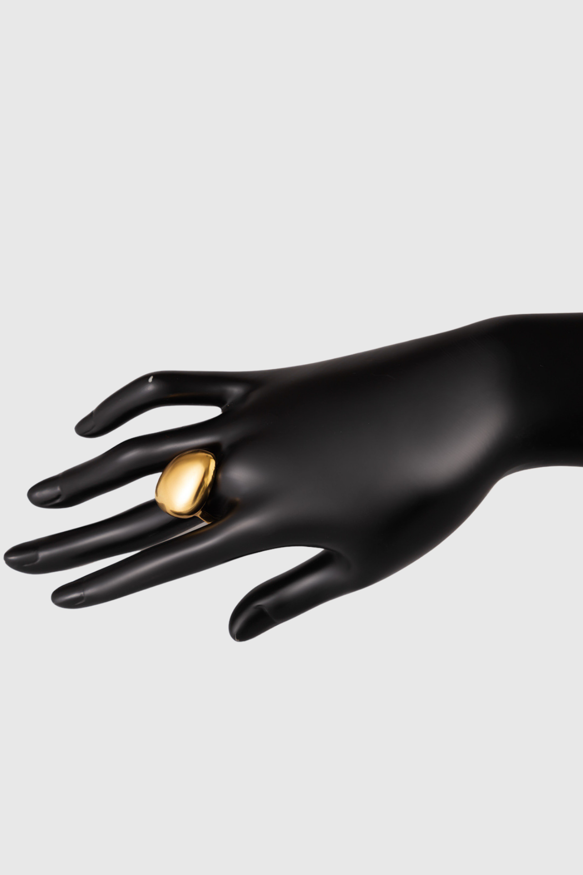 Henley Glossy Drop Rings In Gold
