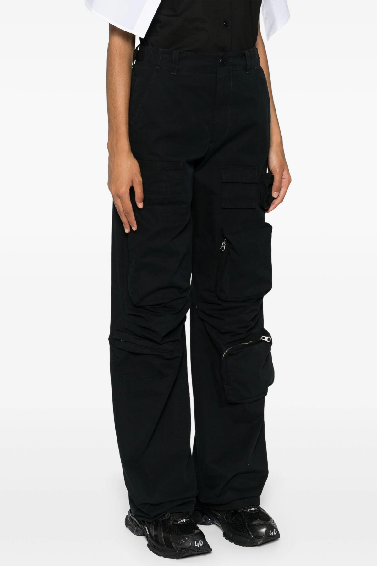 Isha Pocket Cargo Pants In Black