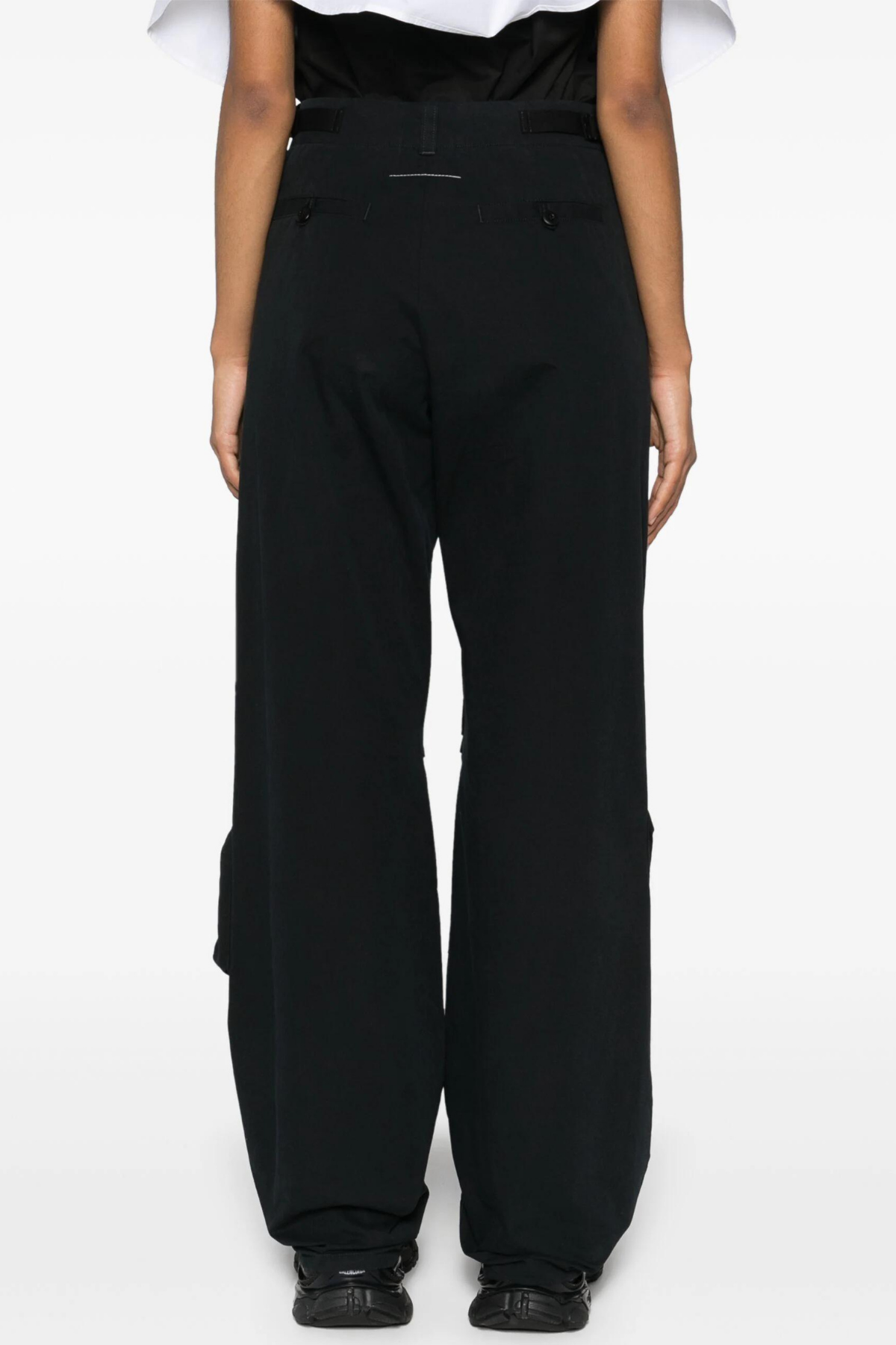 Isha Pocket Cargo Pants In Black