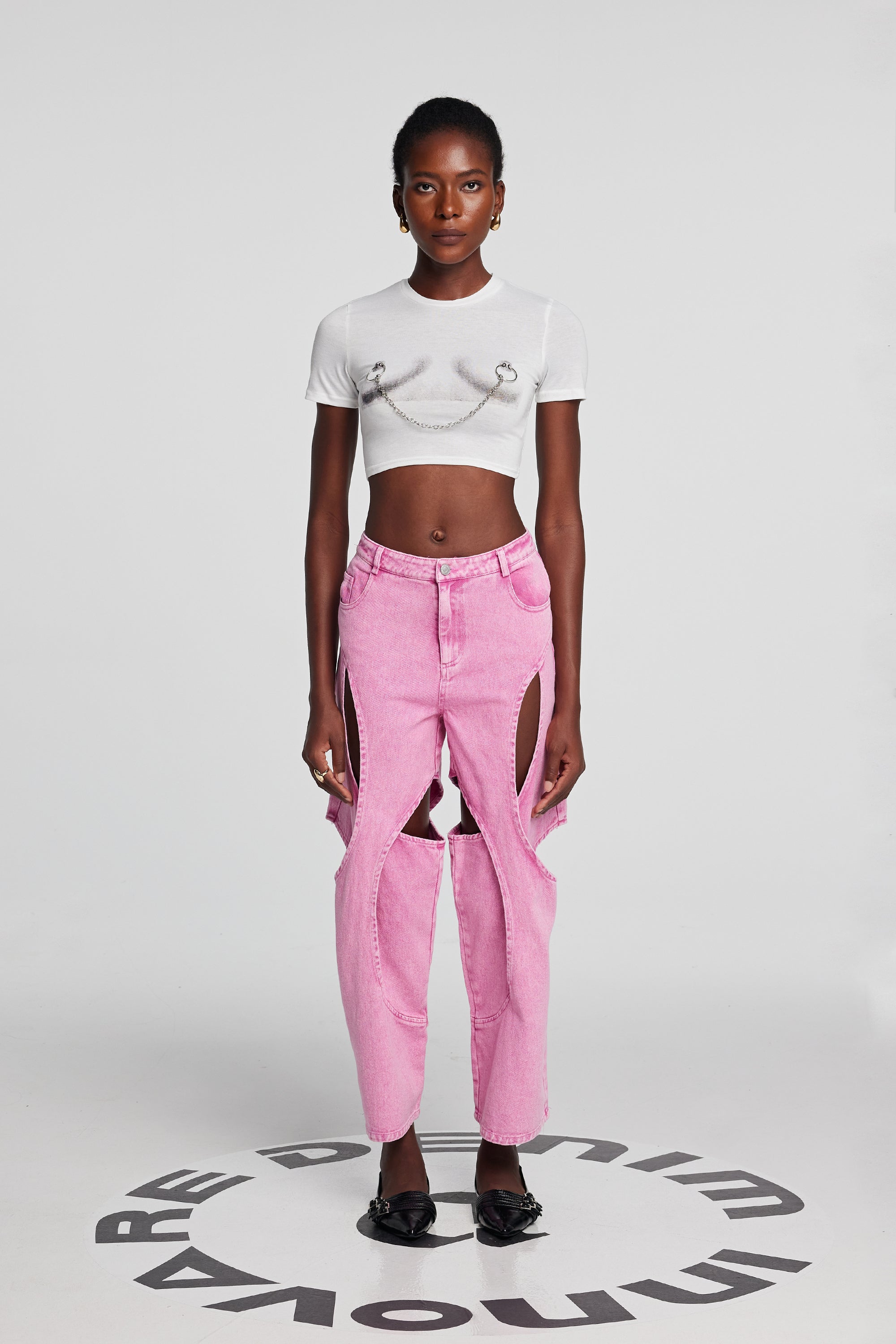 Lyric Hollow Cross Jeans In Pink