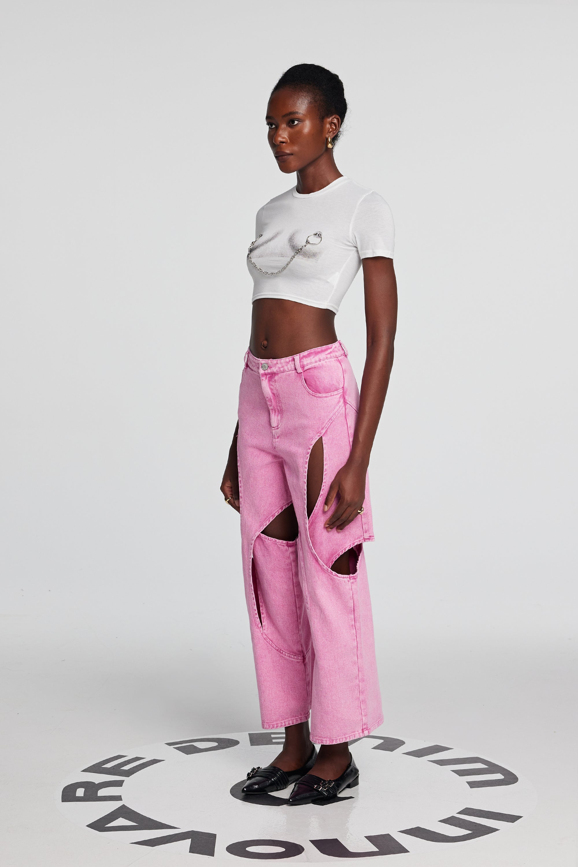 Lyric Hollow Cross Jeans In Pink