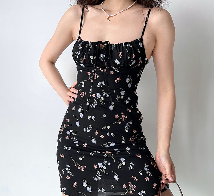 Ifomat Idyllic Floral Tie Dress