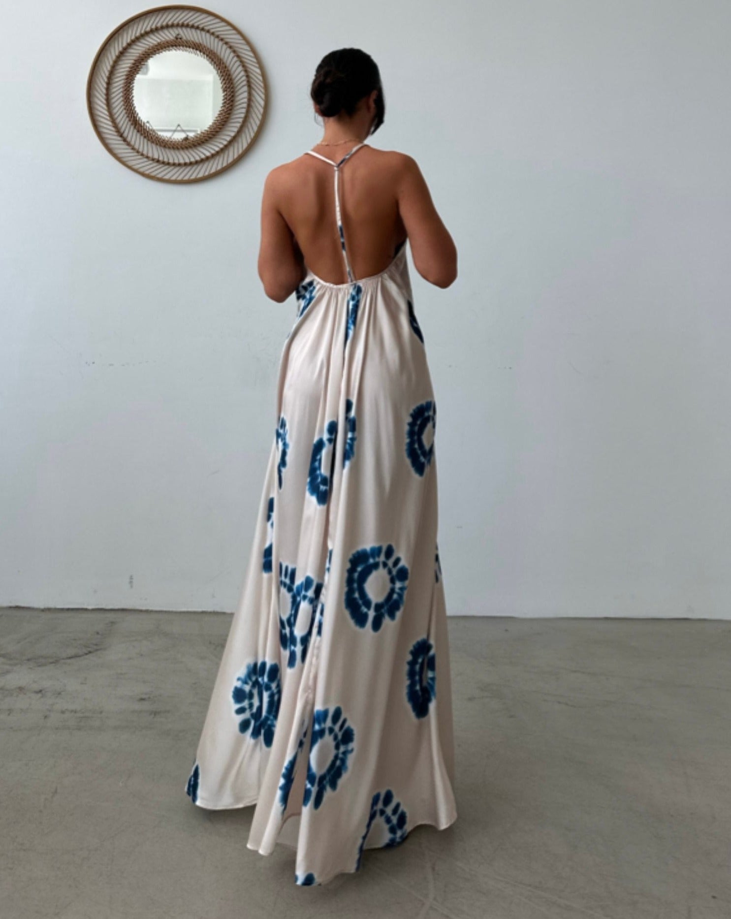 2024 New Fashion Dress Woman Style  Sexy Satin Backless V Neck Elegant Long Dress Multi