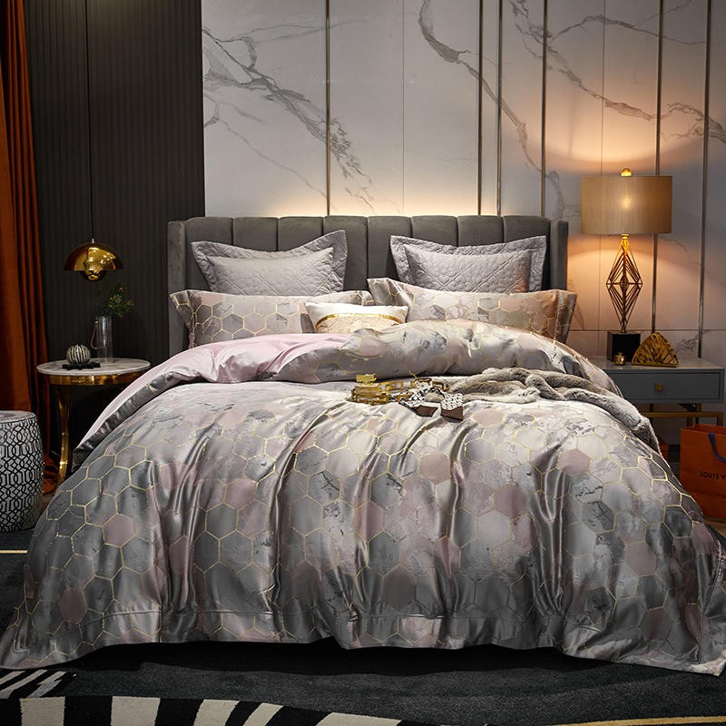 Luxury Jacquard Bedding Set